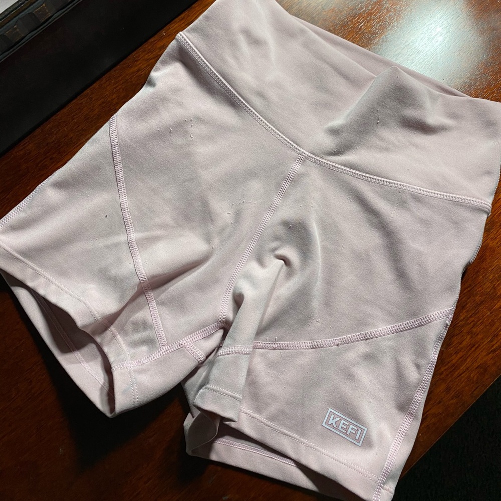 KEFI light pink 3” shorts
